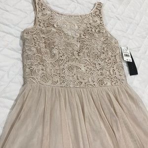 Beautiful Aidan Mattox Lace Dress